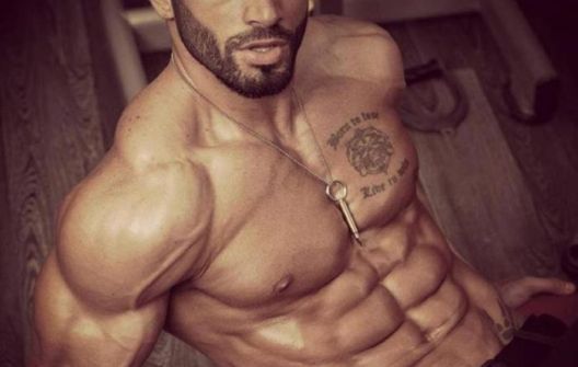 6 stvari koje muškarci s pločicama rade svaki dan