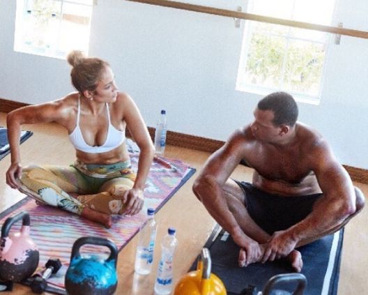 Jennifer Lopez čini čuda u teretani u 49. godini