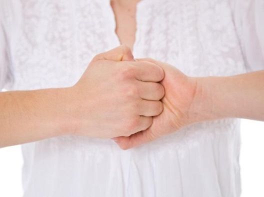 7 trikova za bujne i čvrste grudi 7 trikova za bujne i čvrste grudi