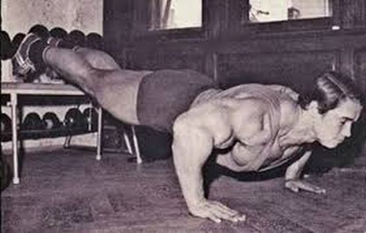 6 najboljih "old school" vježbi bodybuilding ikona 6 najboljih "old school" vježbi bodybuilding ikona