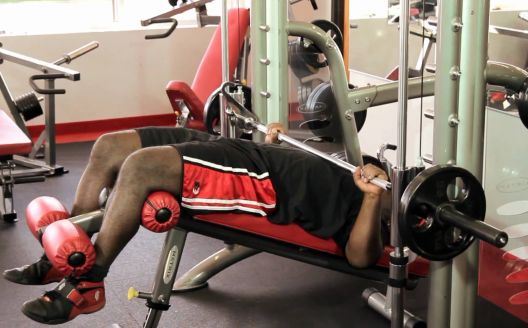 Pet varijacija vježbi za brutalna prsa