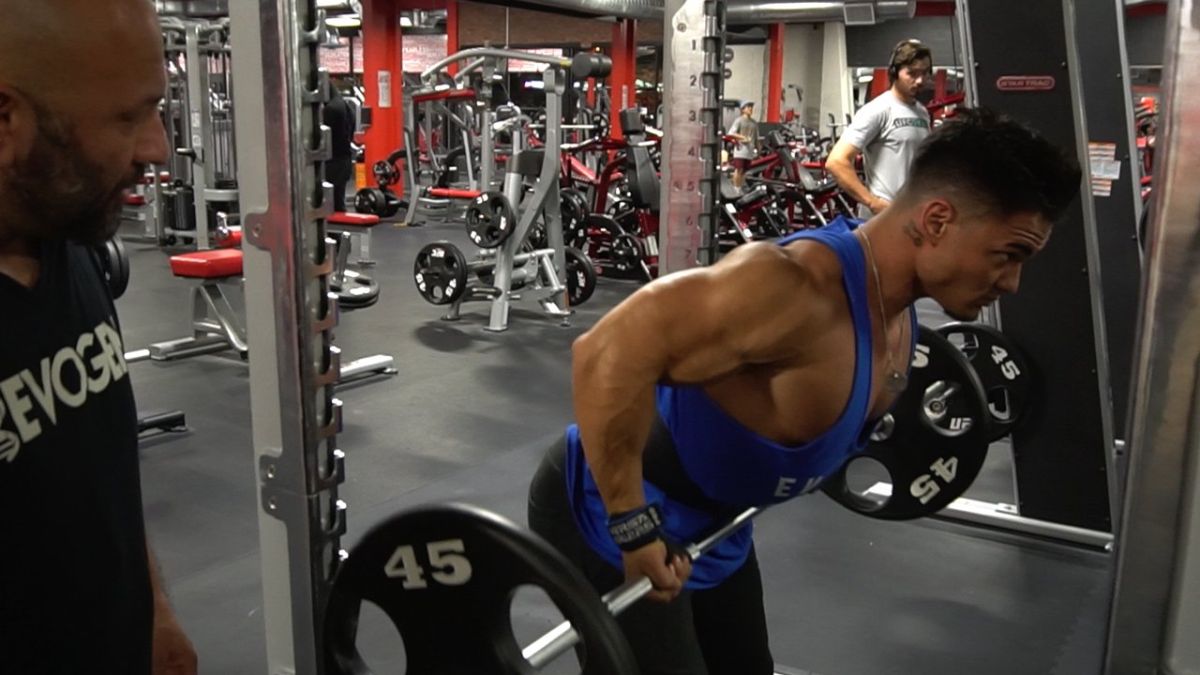 Superset za leđa: Ubrzani put do širine i dubine leđa