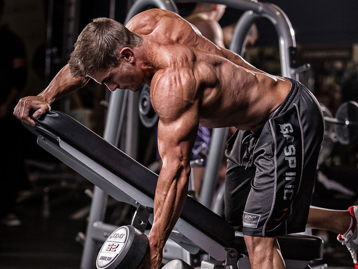 Superset za leđa: Ubrzani put do širine i dubine leđa