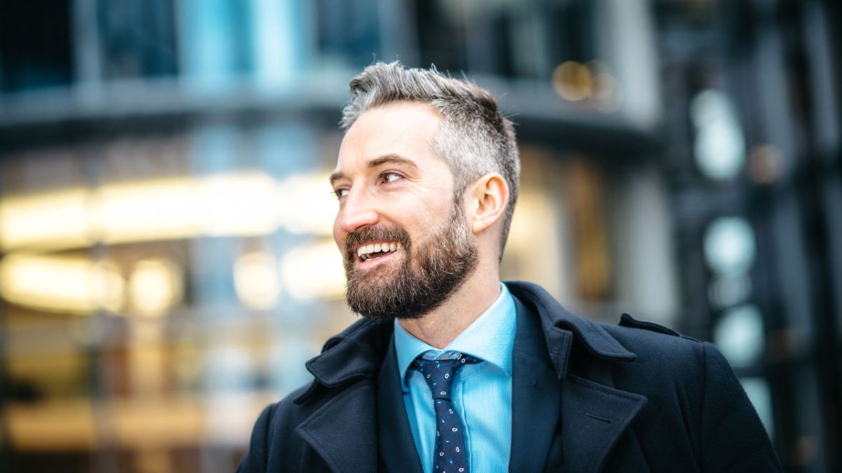 Devet promjena koje se događaju muškarcima nakon što puste bradu