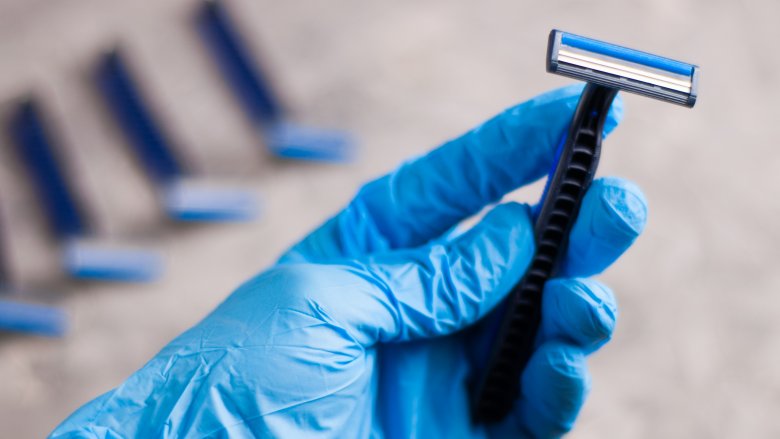 Devet promjena koje se događaju muškarcima nakon što puste bradu