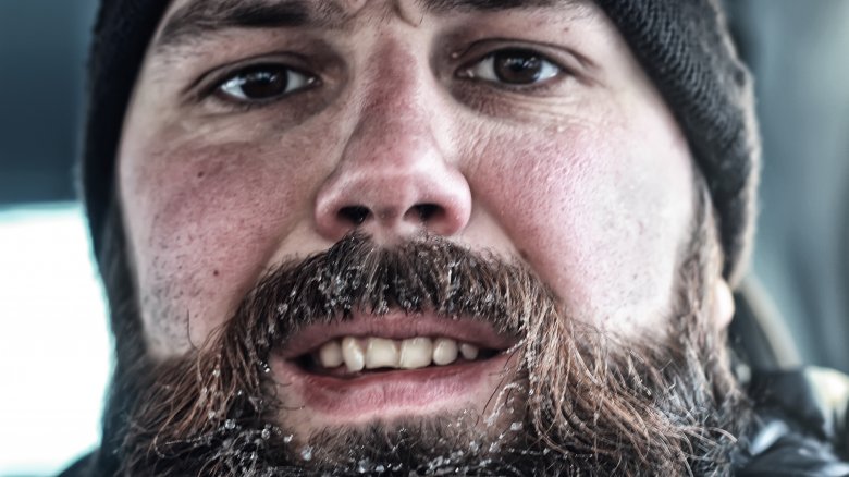 Devet promjena koje se događaju muškarcima nakon što puste bradu