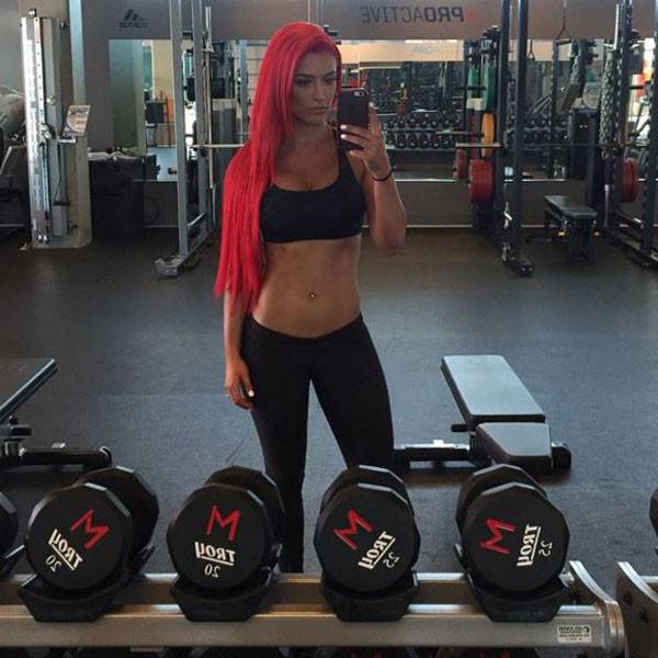 Bivša WWE diva Eva Marie o ishrani i vježbanju