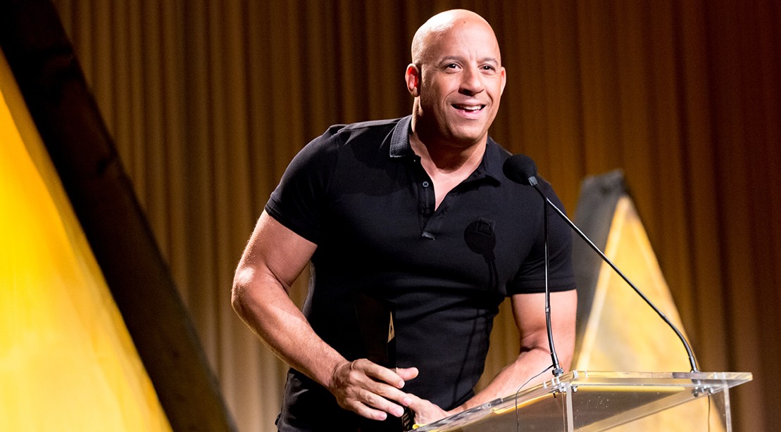 Gubitak kose nije tragedija: Muškarci koji bolje izgledaju ćelavi nego prije sa kosom