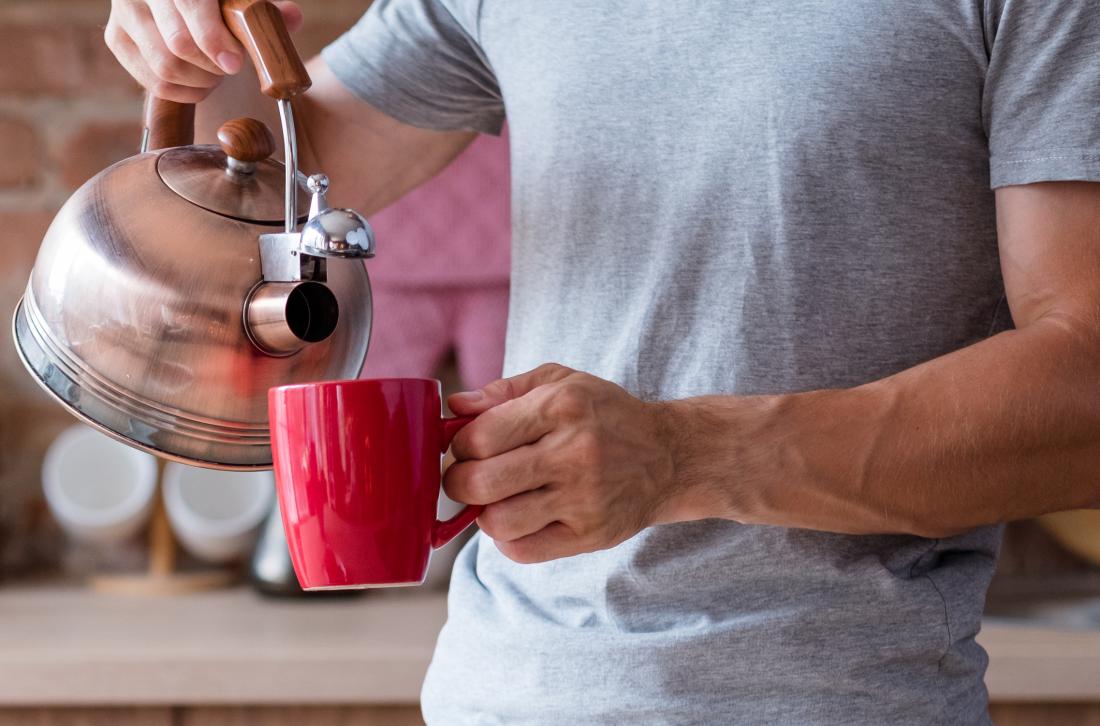 Sedam zdravstvenih problema koje može riješiti čaša tople vode