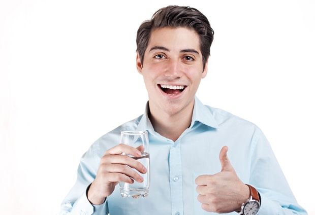 Sedam zdravstvenih problema koje može riješiti čaša tople vode