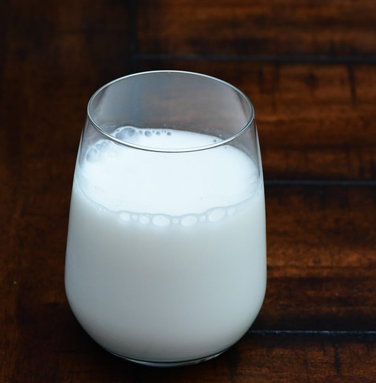 Kako se riješiti neugodnog zadaha od luka prirodnim putem?