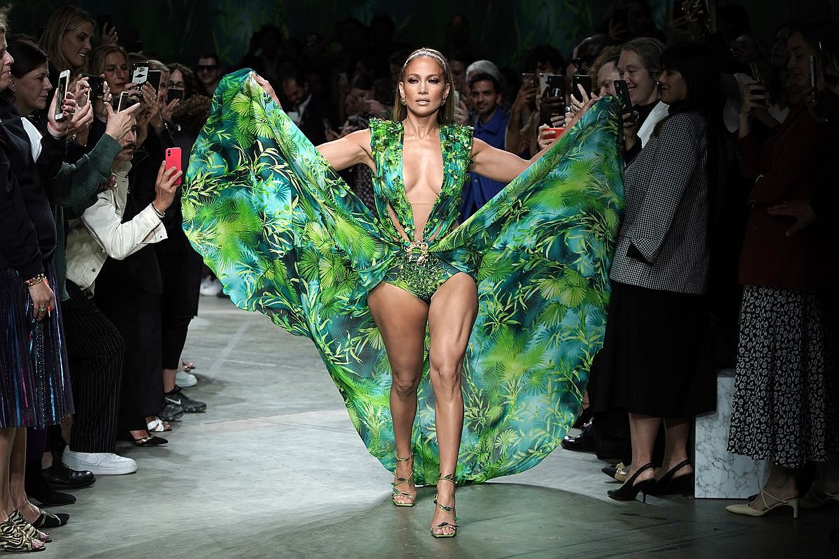 15 Zdravstvenih navika koje Jennifer Lopez upražnjava da bi ovako izgledala 15 Zdravstvenih navika koje Jennifer Lopez upražnjava da bi ovako izgledala