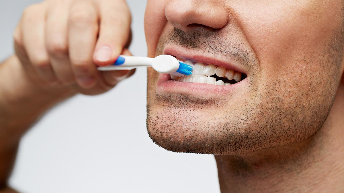 Šest jednostavnih koraka do zdravijih zubi