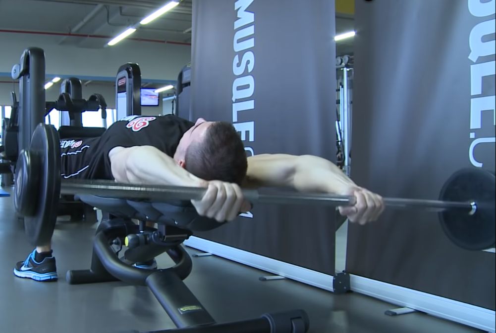 Izgradnja prsa sa 'old school' vježbama za koje su rijetki čuli