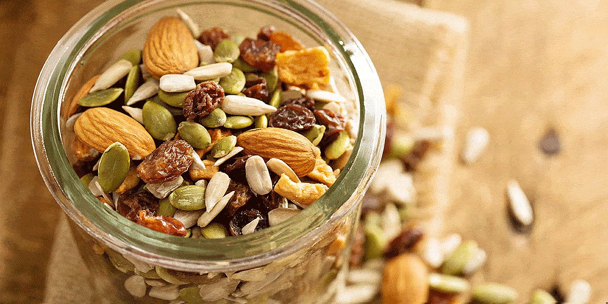 Sedam nevjerovatnih grickalica za povećanje energije tokom dana Sedam nevjerovatnih grickalica za povećanje energije tokom dana