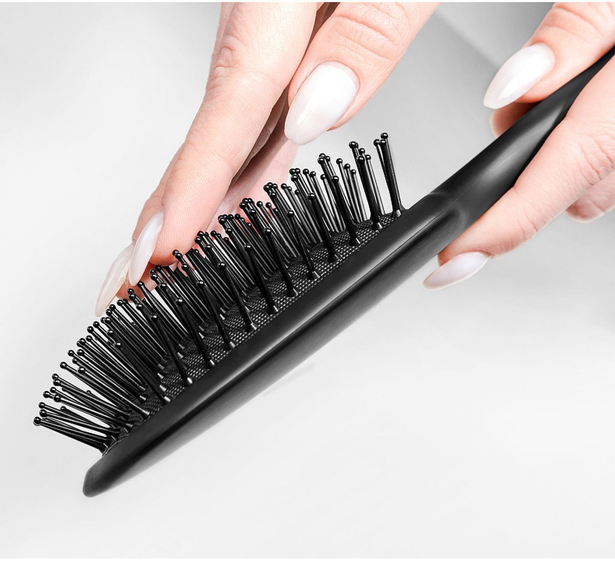 Brzo vam se masti kosa? Riješite taj problem promjenom navika