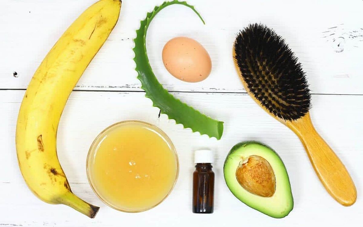 Muči vas jako suha kosa? Uz pomoć ovih trikova ona će ponovo da zablista Muči vas jako suha kosa? Uz pomoć ovih trikova ona će ponovo da zablista