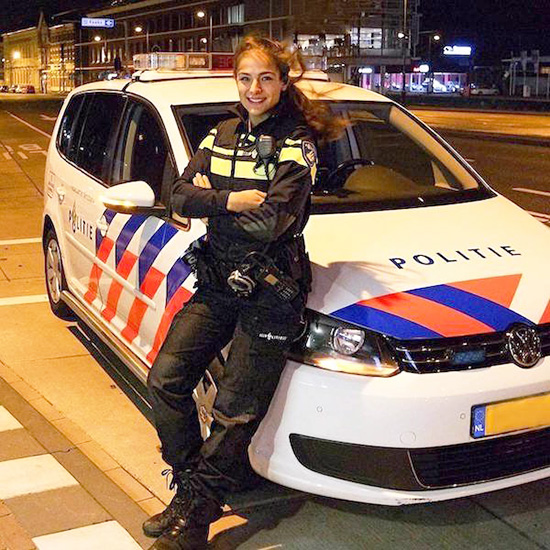 Najseksipilnija policajka će vas začarati: Poznata je po nevjerovatnom tijelu