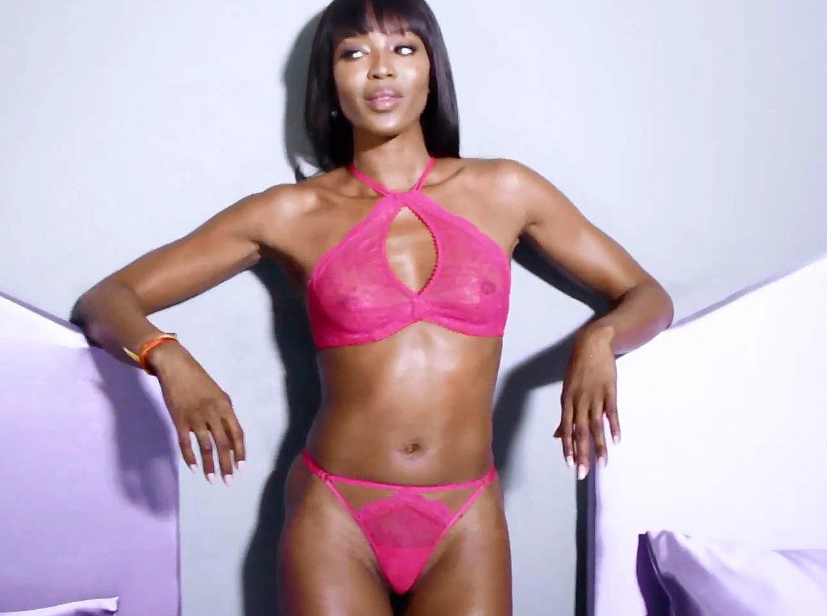 Kraljica modne piste obožava pilates i jogu, a svaki dan popije ukusni zeleni smoothie Kraljica modne piste obožava pilates i jogu, a svaki dan popije ukusni zeleni smoothie