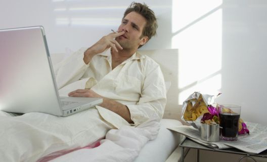 Pet najgorih jutarnjih navika