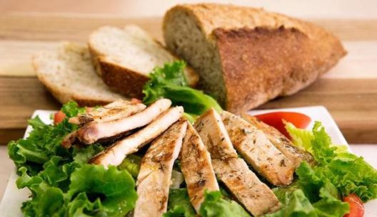 Hrana i akne: Namirnice koje smanjuju ovu pojavu