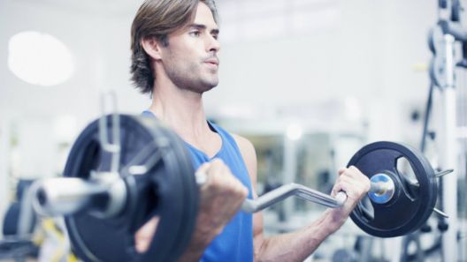 6 najgorih stvari koje se rade za jačanje bicepsa 6 najgorih stvari koje se rade za jačanje bicepsa