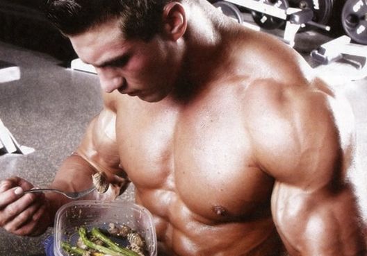 Naučite kako graditi mišiće u 4 koraka