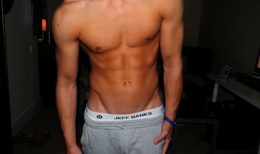 Četiri koraka do atraktivne V-linije trbušnjaka