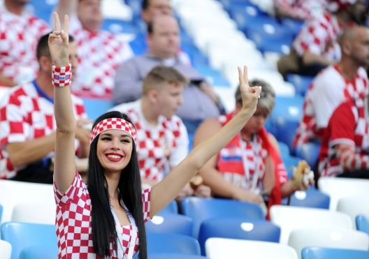 Zašto su FIFA-i smetale ljepotice na tribinama?