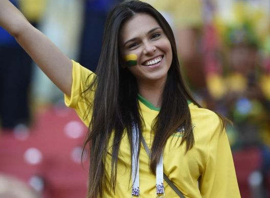 Zašto su FIFA-i smetale ljepotice na tribinama?