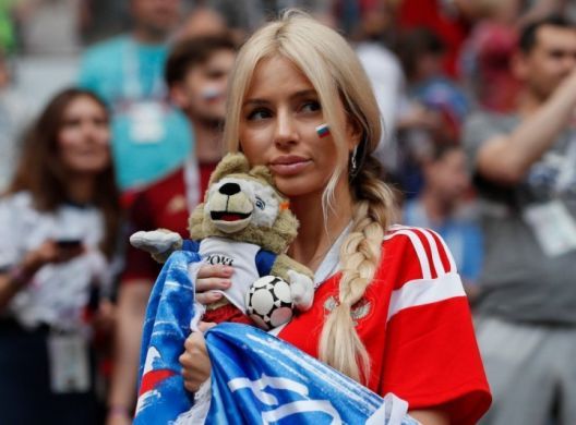 Zašto su FIFA-i smetale ljepotice na tribinama?