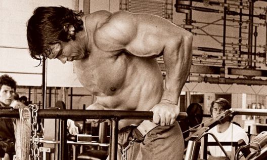 Pet grešaka koje se prave u želji za jačim prsima