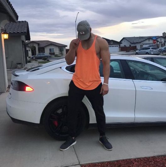 On je najviši fitness trener koji ruši barijere