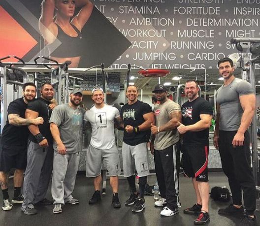 On je najviši fitness trener koji ruši barijere