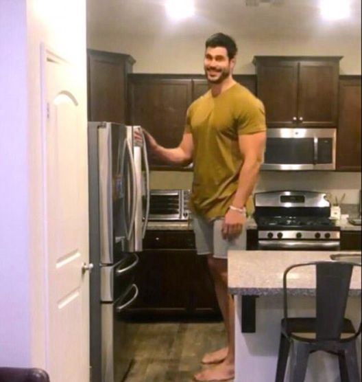 On je najviši fitness trener koji ruši barijere