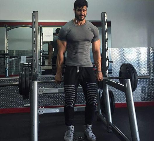 On je najviši fitness trener koji ruši barijere