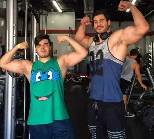 On je najviši fitness trener koji ruši barijere