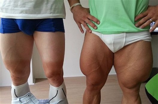 Quadzilla: Biciklista sa nestvarno velikim nogama